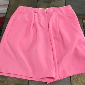 Tommy Hilfiger Vintage pink women’s golf shorts. Size Medium